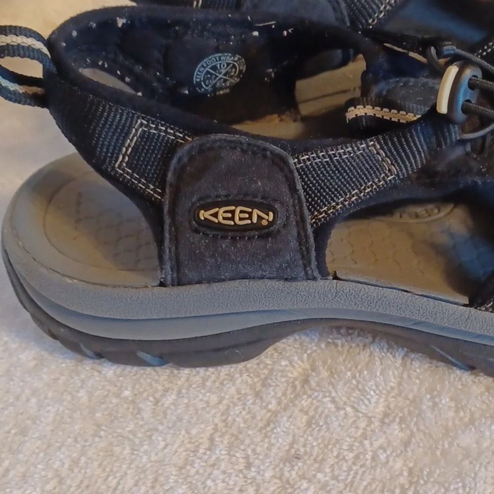 Keen washable footware